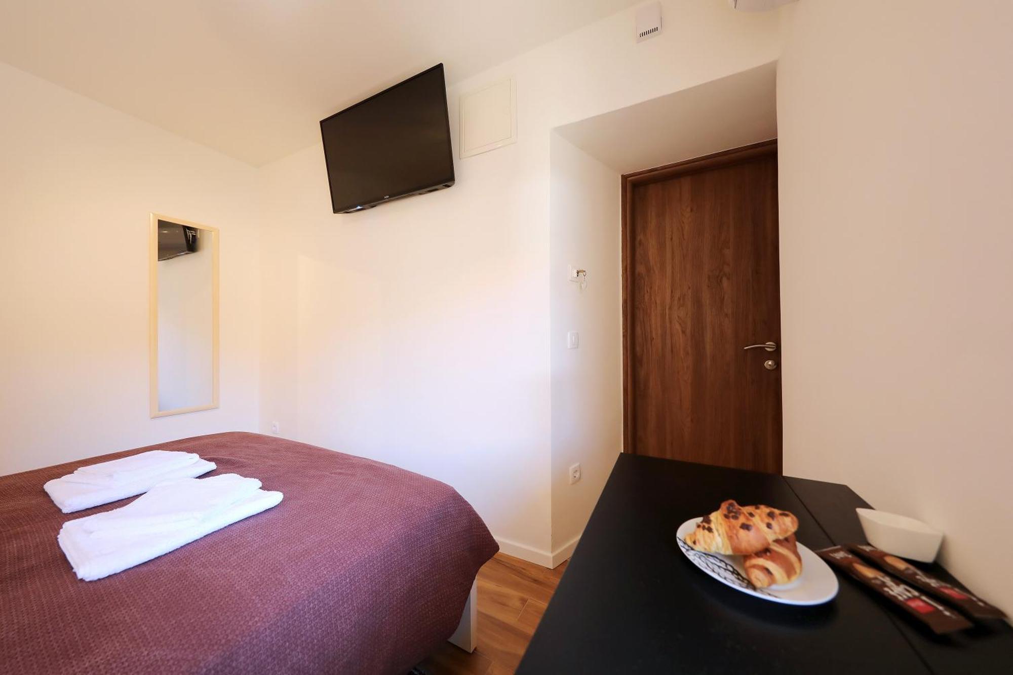 Piccola Pyrotima Appartement Zadar Buitenkant foto