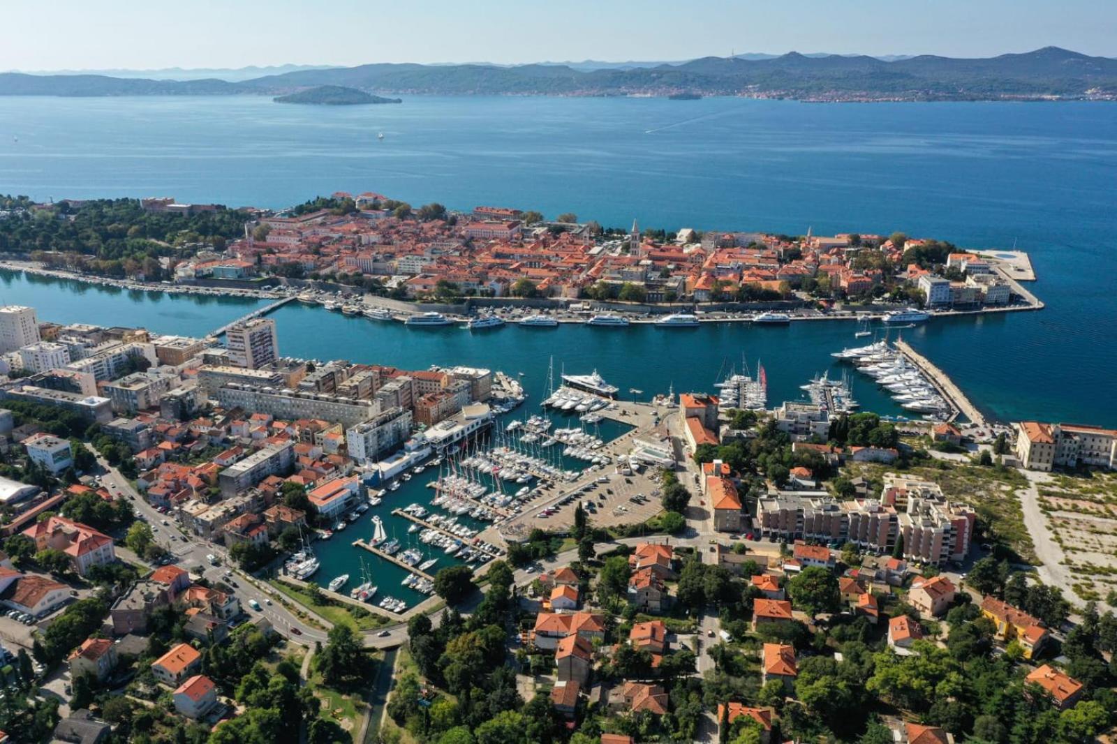Piccola Pyrotima Appartement Zadar Buitenkant foto